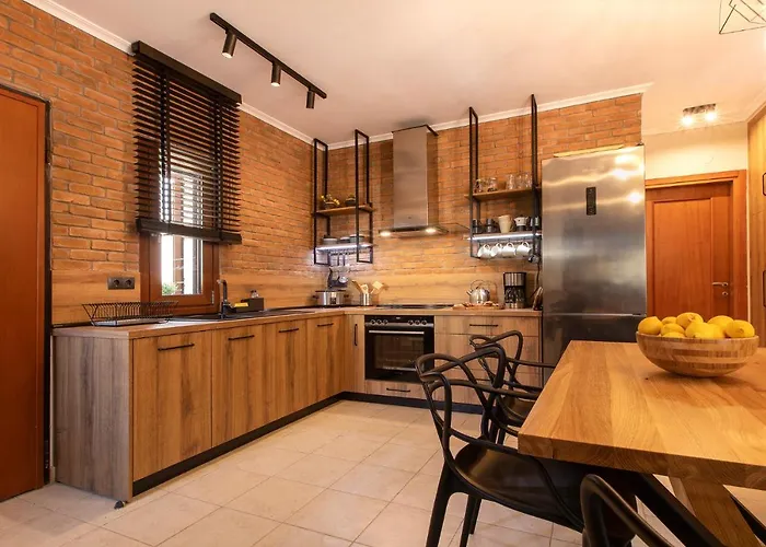 Porto Thea Alexandra Shared Pool Villa, Semesterbostad *