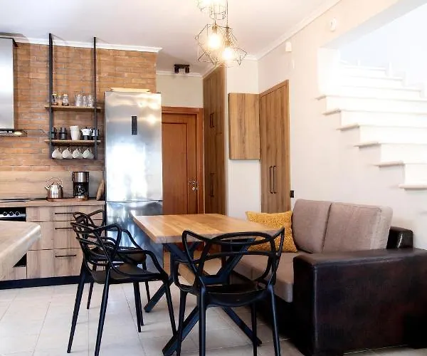 Semesterbostad Porto Thea Alexandra Shared Pool Villa,